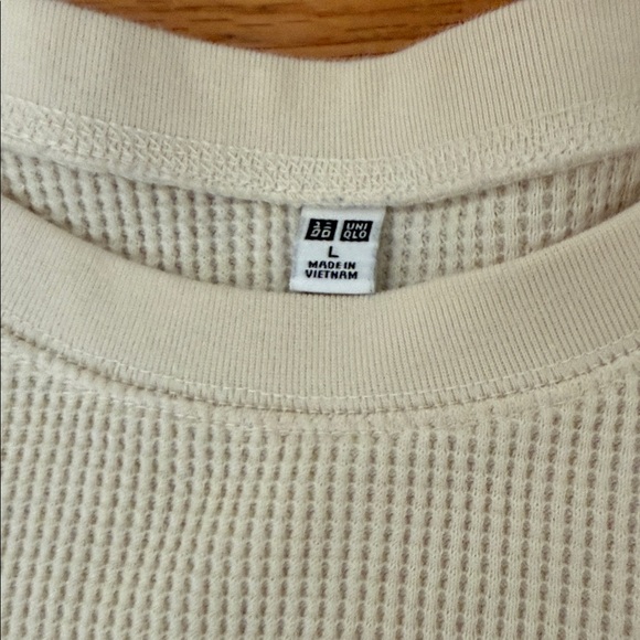 Uniqlo long sleeve waffle curved hem t shirt sz L large - Picture 2 of 4